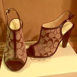 Coach Trishia Khaki Heels Size 7